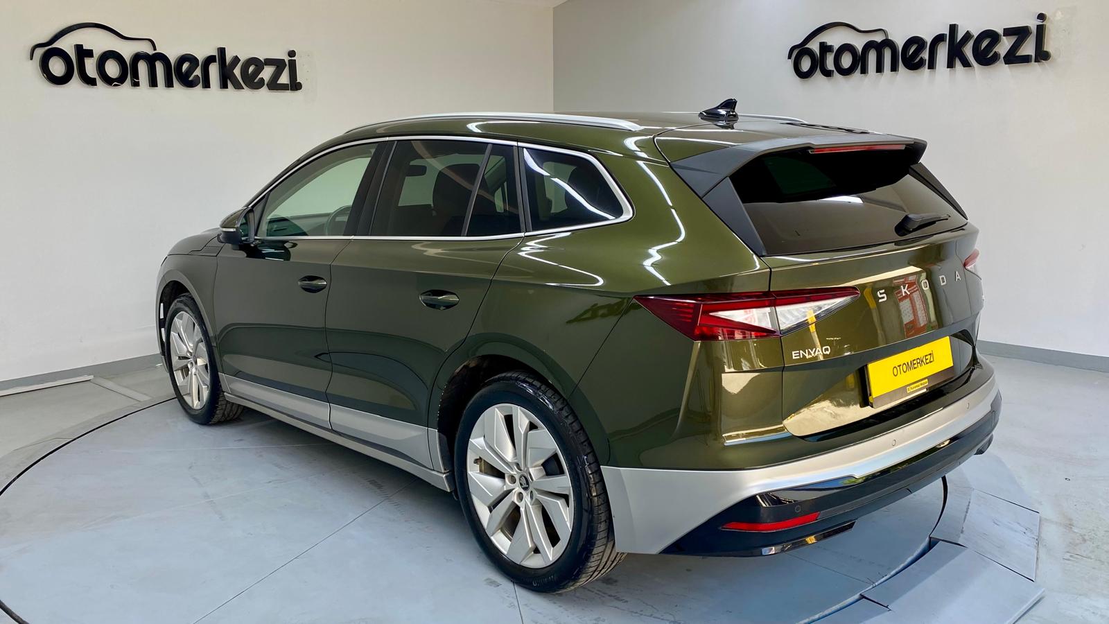 SKODA ENYAQ 8